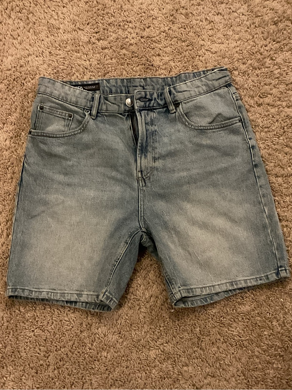 Zara Men's Light Wash Blue Denim Shorts